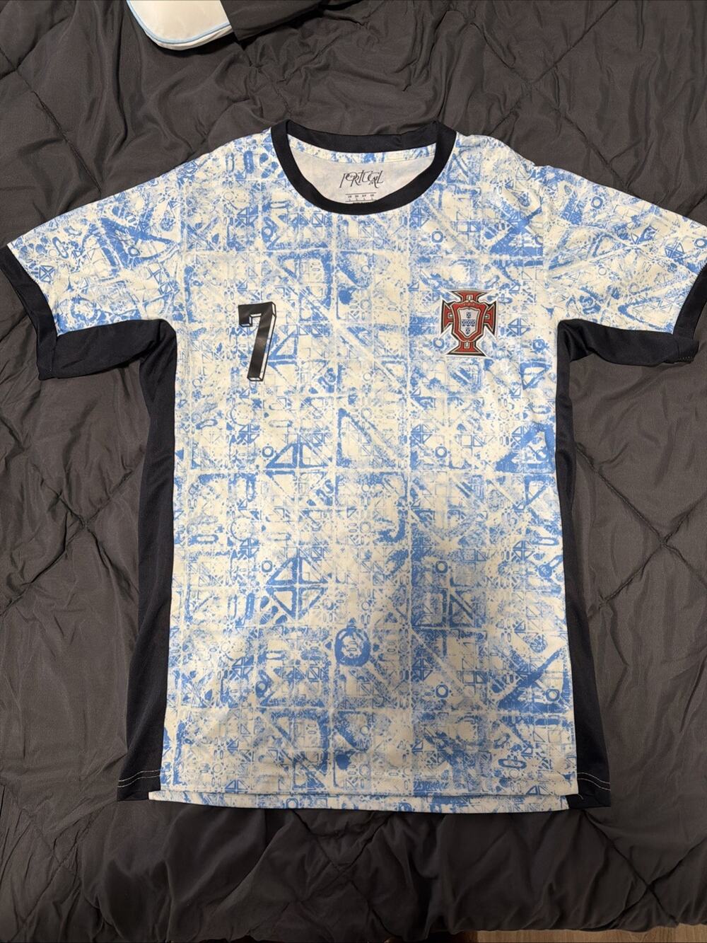 Portugal Ronaldo Jersey Size Large
